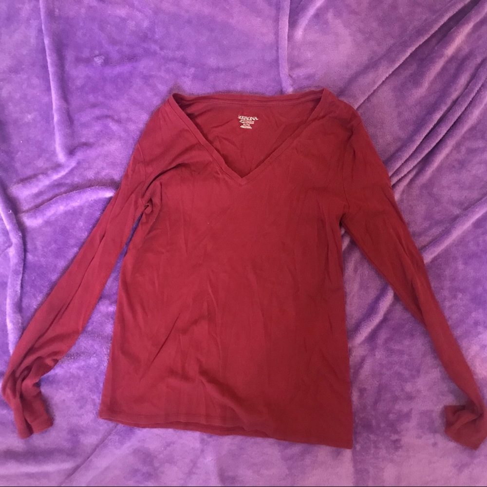 Long sleeved V neck